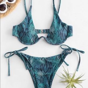 NWT ZAFUL SNAKE SWIMWEAR